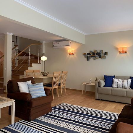 Duplex Apartment With Terrace In Cascais Downtown Exterior foto